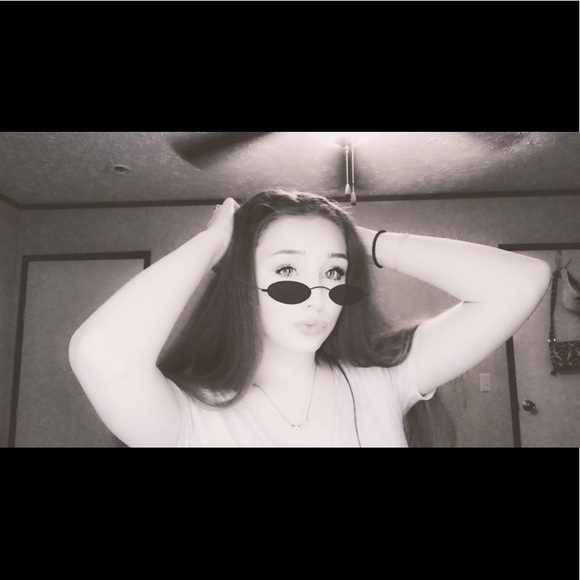 Meet your Posher, Shelby - Picture 8 of 10